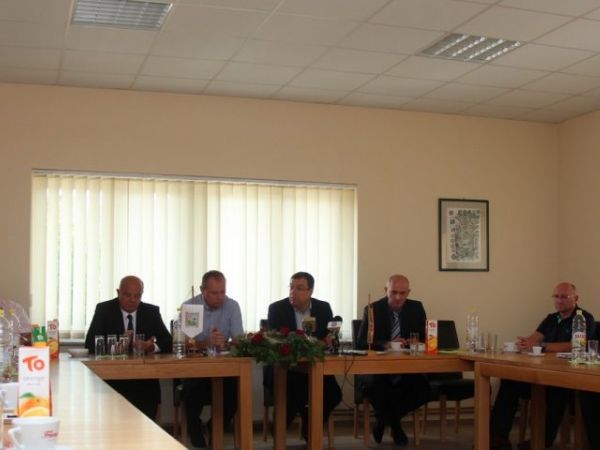 U Općini Rovišće održan sastanak župana Damira Bajsa s načelnicima