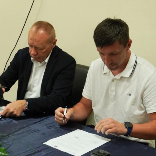 ODRŽANA POČETNA KONFERENCIJA PROJEKTA „VIŠENAMJENSKI CENTAR ROVIŠĆE” I POTPISAN UGOVOR ZA IZVOĐENJE RADOVA