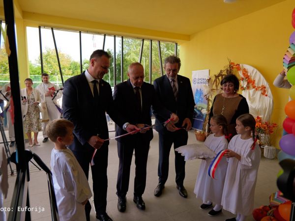 SVEČANO OTVORENA NOVA PODRUŽNICA DJEČJEG VRTIĆA „PALČICA“ U PREDAVCU