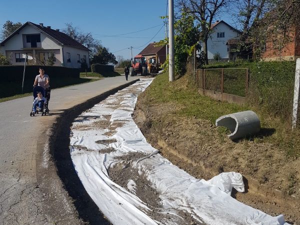 Pješačka staza u Ulici 29.rujna u Predavcu